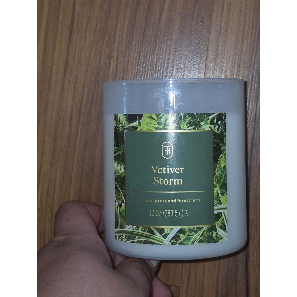 Threshold Vetiver Storm 10 OZ Single Wick Scented Candle Green Jar No Lid